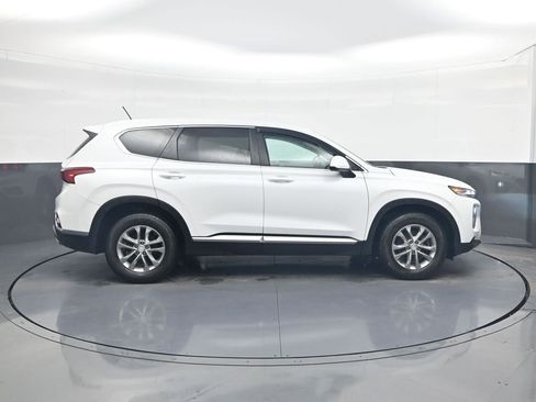 Used 2019 Hyundai Santa Fe SE w/ Cargo Package image 6