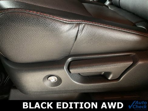 Used 2022 Honda Pilot Black Edition image 23