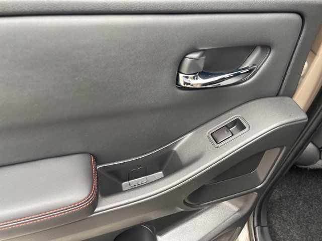 Used 2022 Nissan Frontier Pro-X RWD image 49