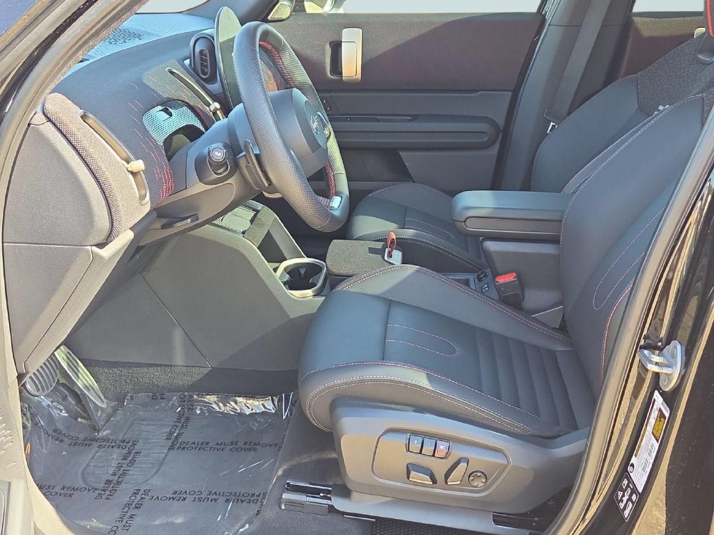 Used 2025 MINI Cooper Countryman John Cooper Works w/ Comfort Package Max AWD/4WD image 15