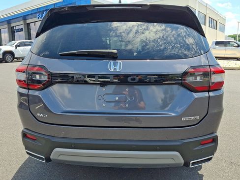 Certified 2023 Honda Pilot Touring image 6