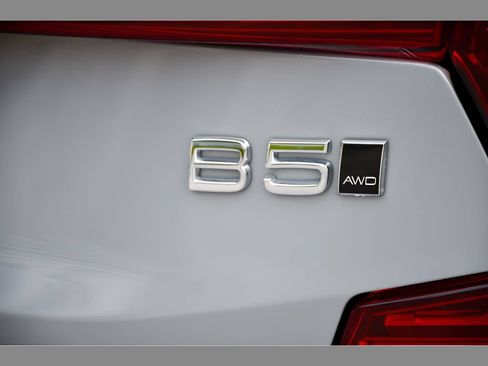 Used 2024 Volvo S60 B5 Plus AWD/4WD image 30