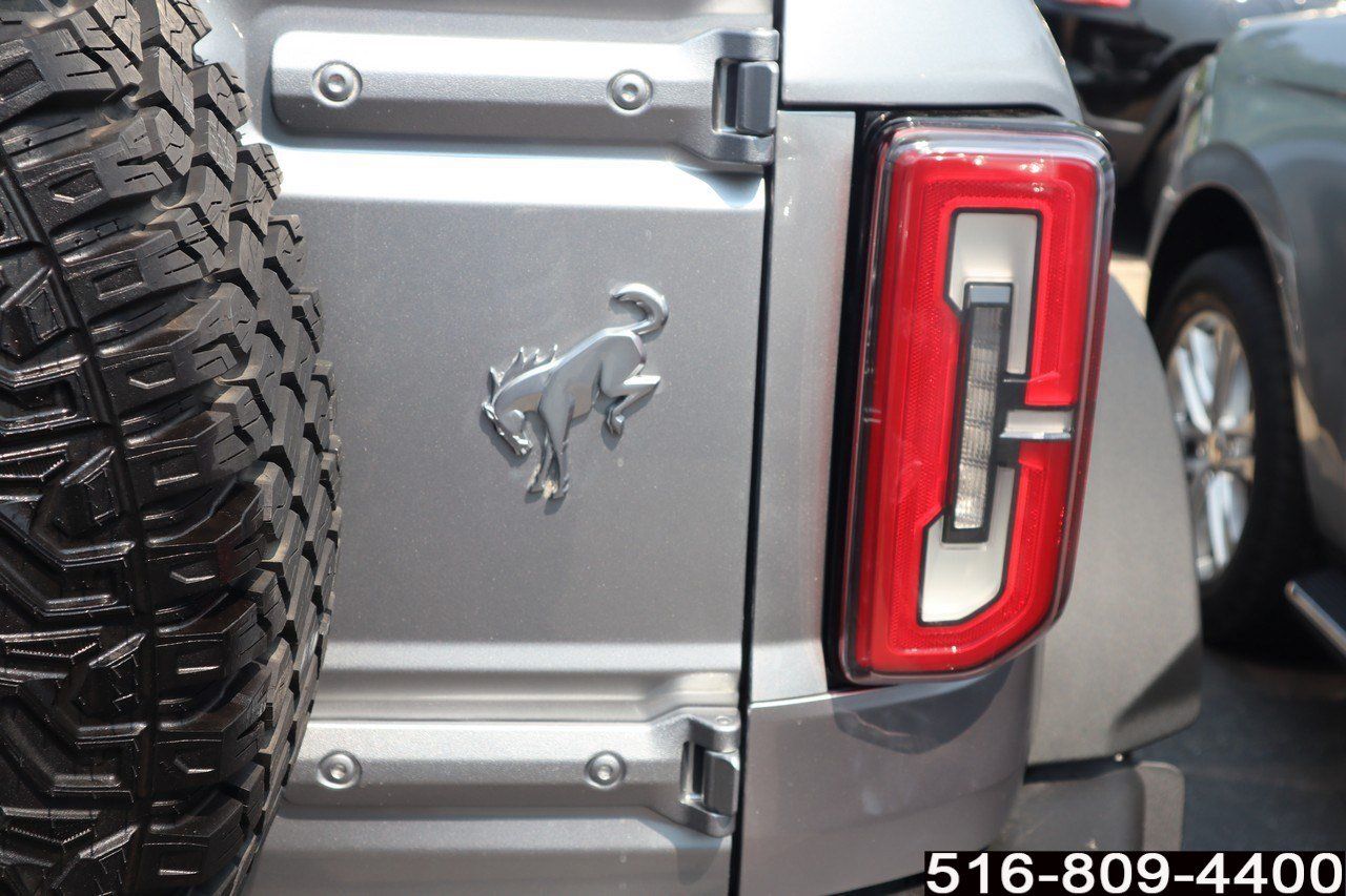 Used 2023 Ford Bronco Big Bend w/ Sasquatch Package AWD/4WD image 32