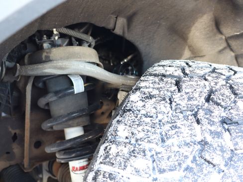 Used 2023 GMC Sierra 1500 Elevation image 18