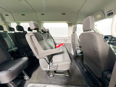 Used 2021 Ford Transit 350 XLT image 26
