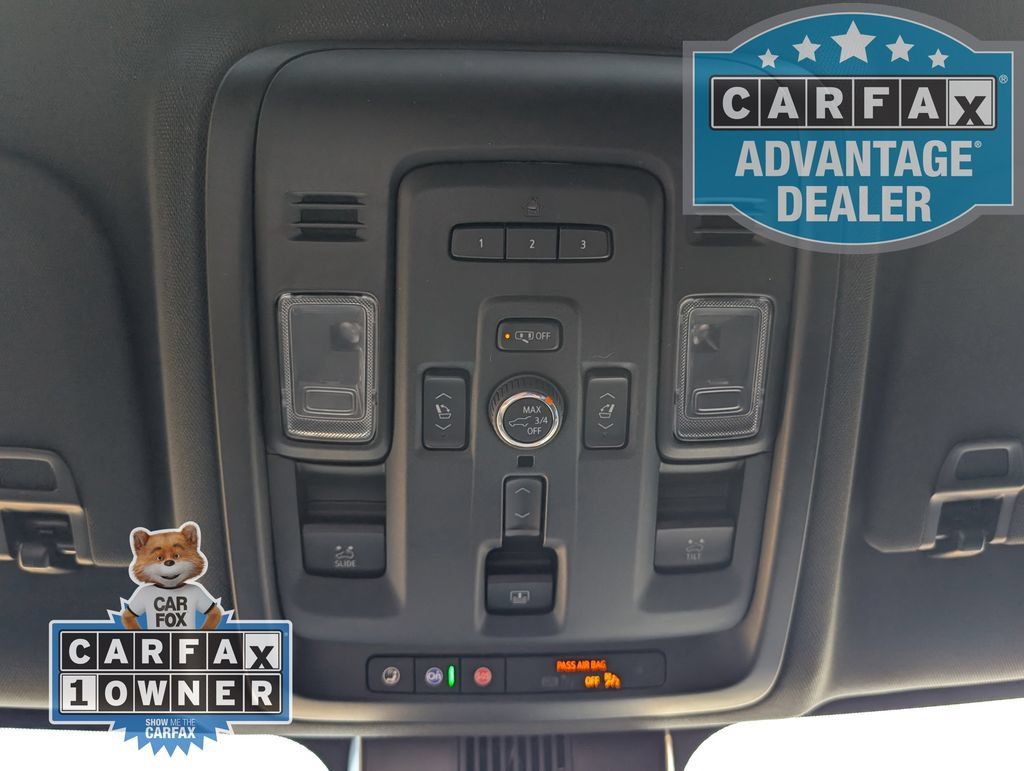 Used 2024 Chevrolet Suburban High Country AWD/4WD image 14