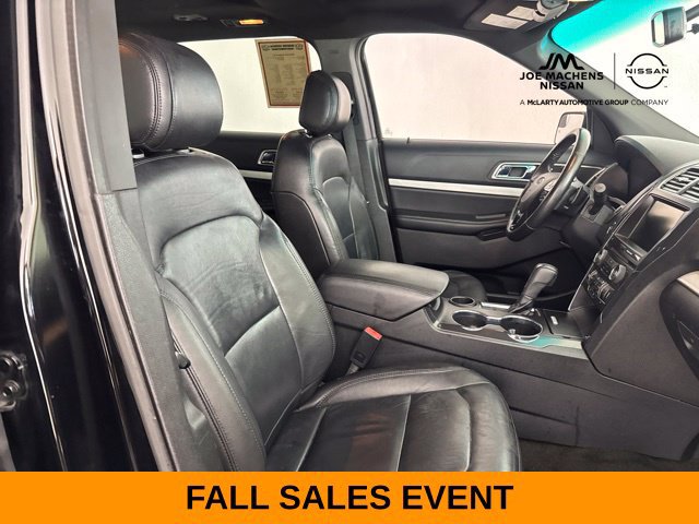 Used 2016 Ford Explorer XLT w/ Equipment Group 202A FWD image 36