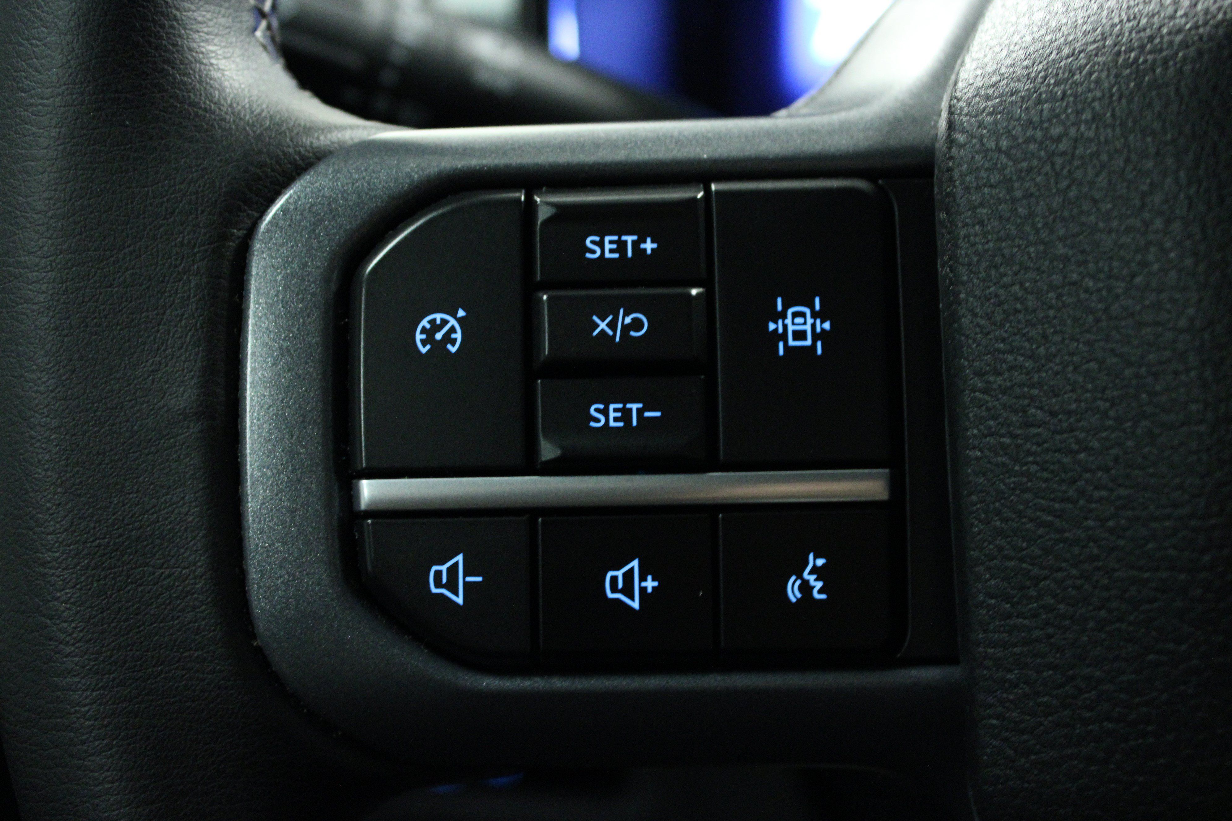 Used 2024 Ford F150 Lightning XLT AWD/4WD image 21
