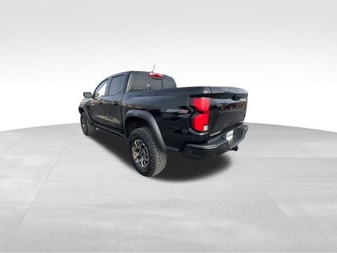 Certified 2024 Chevrolet Colorado ZR2 w/ Technology Package AWD/4WD image 9