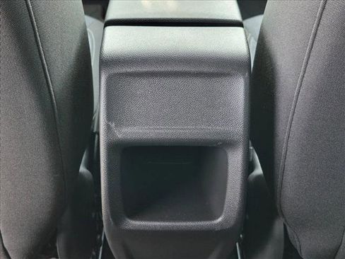 Used 2024 Chevrolet Trax RS w/ Sunroof Package FWD image 18