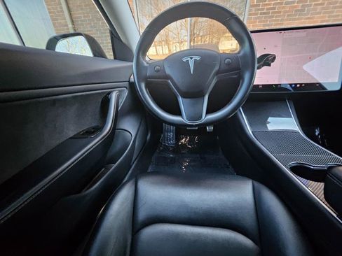 Used 2018 Tesla Model 3 Long Range image 2