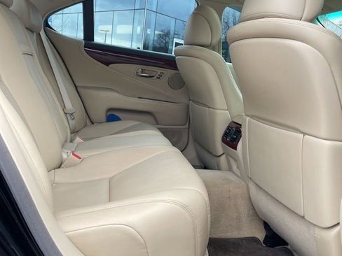 Used 2010 Lexus LS 460 460 image 12