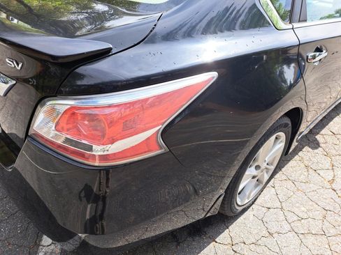 Used 2015 Nissan Altima 2.5 SV w/ Convenience Package image 22
