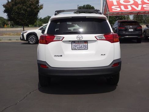 Used 2015 Toyota RAV4 XLE FWD image 9