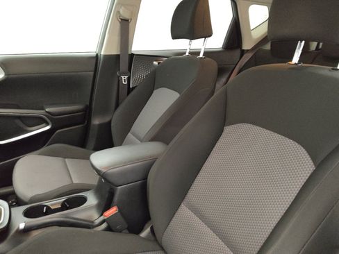 Used 2022 Kia Soul LX FWD image 17