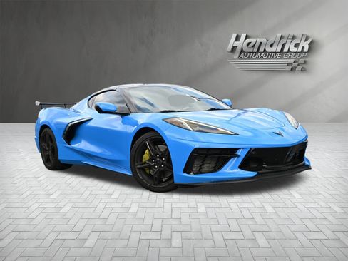Used 2021 Chevrolet Corvette Stingray Preferred Cpe w/ Z51 Performance Package image 2