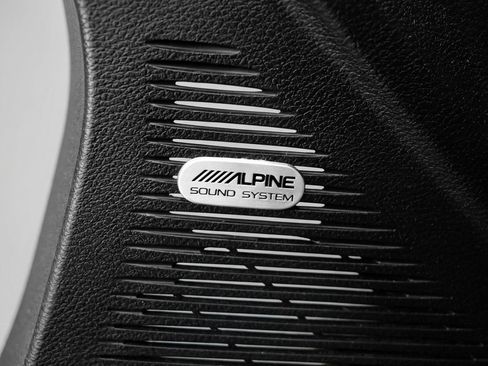 Used 2018 Dodge Challenger R/T Scat Pack w/ Leather Interior Group image 24