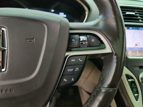 Used 2019 Lincoln Nautilus Reserve FWD image 22