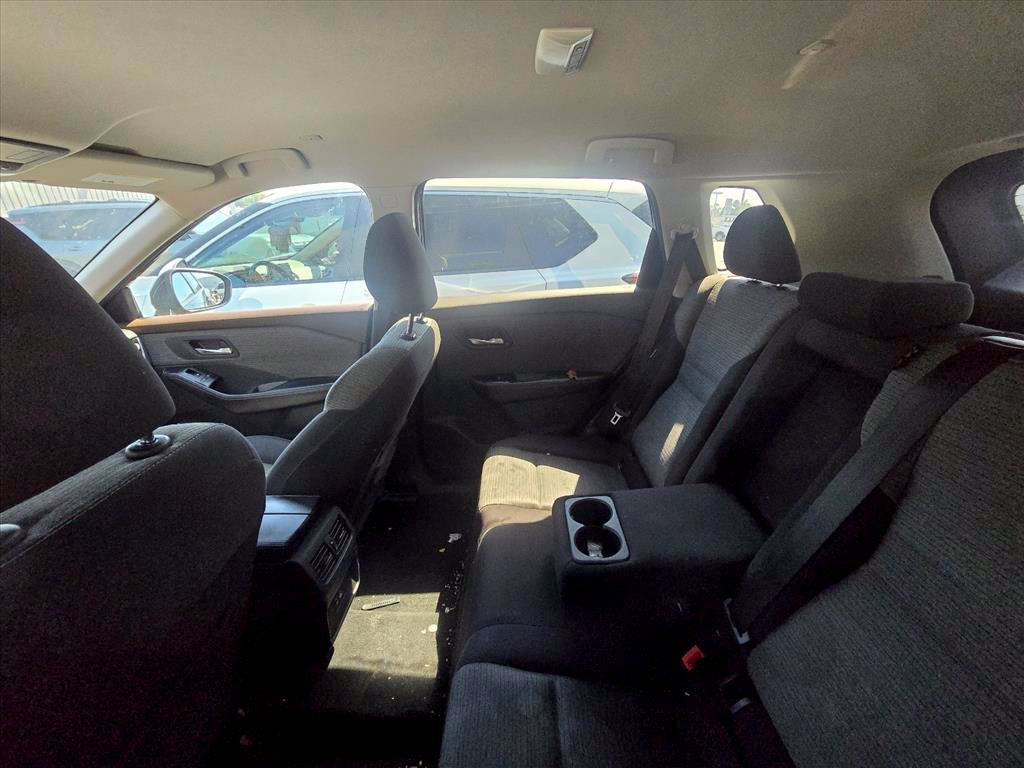 Used 2022 Nissan Rogue SV AWD/4WD image 5
