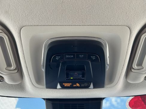 Certified 2025 Toyota Corolla LE FWD image 33