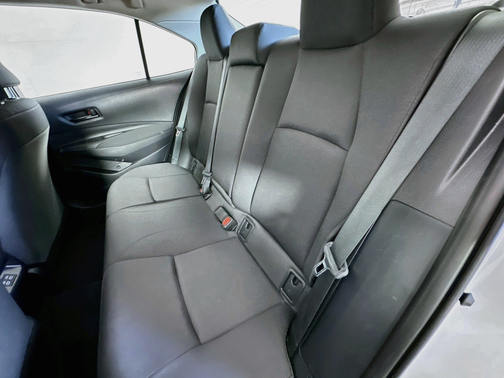 Used 2026 Toyota Corolla LE FWD image 27