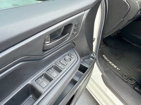 Used 2025 Honda Odyssey Sport-L image 49