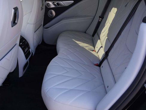 New 2026 BMW XM Label Red image 10