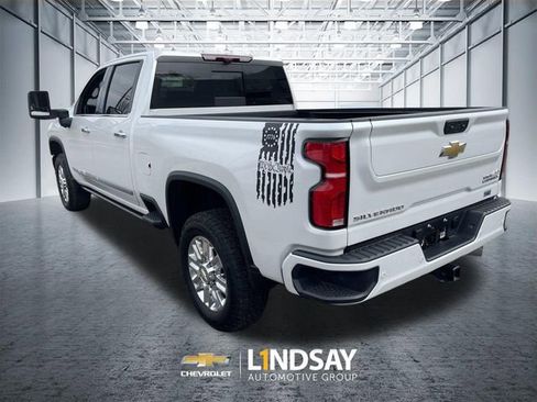 Certified 2025 Chevrolet Silverado 2500 High Country w/ Technology Package AWD/4WD image 6
