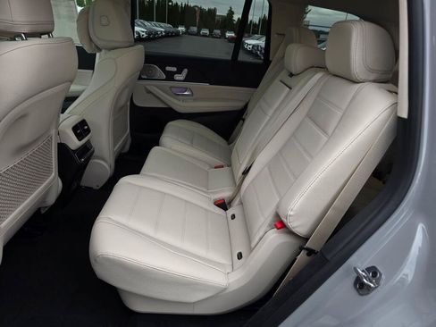 New 2026 Mercedes-Benz GLS 450 4MATIC image 19