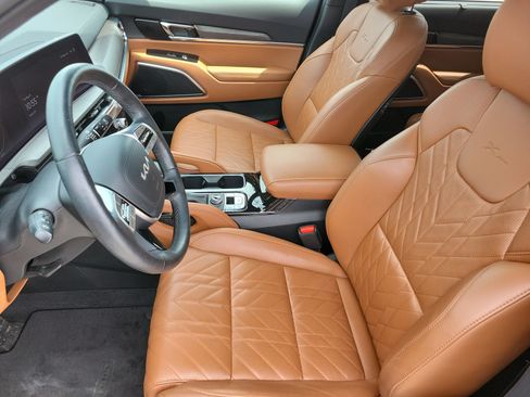 Used 2024 Kia Telluride SX Prestige X-Pro AWD/4WD image 9