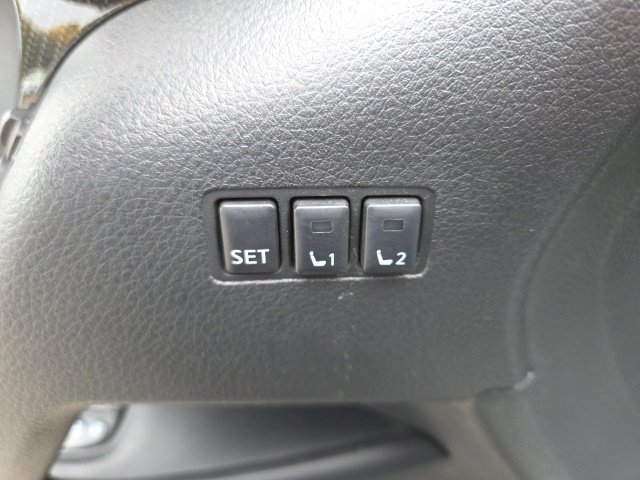 Used 2020 Nissan Rogue SL AWD/4WD image 14