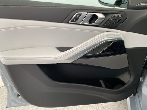 New 2026 BMW X6 xDrive40i image 11