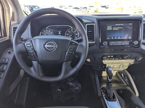 Certified 2024 Nissan Frontier SV w/ SV Convenience Package image 11