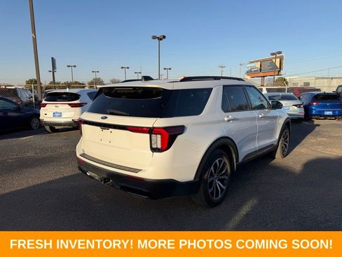 Used 2025 Ford Explorer ST-Line image 7