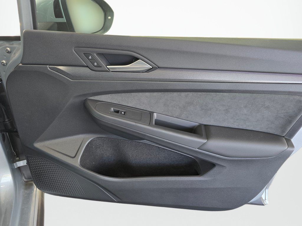 New 2026 Volkswagen GTI SE FWD image 36
