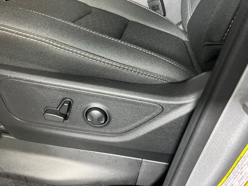 Used 2025 RAM 1500 Big Horn image 24