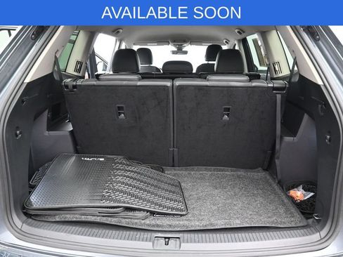 Used 2024 Volkswagen Atlas SE AWD/4WD image 31