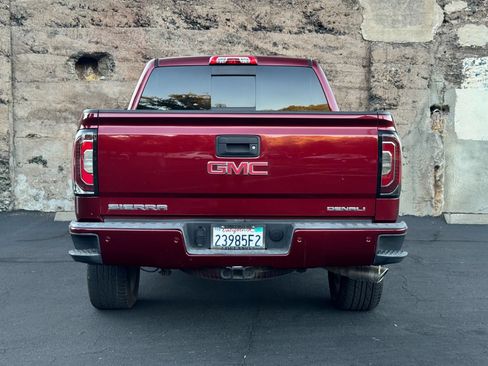Used 2017 GMC Sierra 1500 Denali RWD image 5