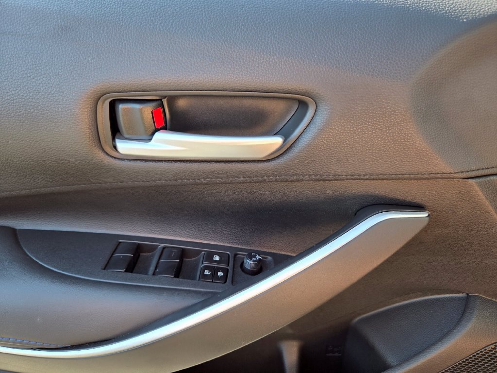 Used 2020 Toyota Corolla SE FWD image 25