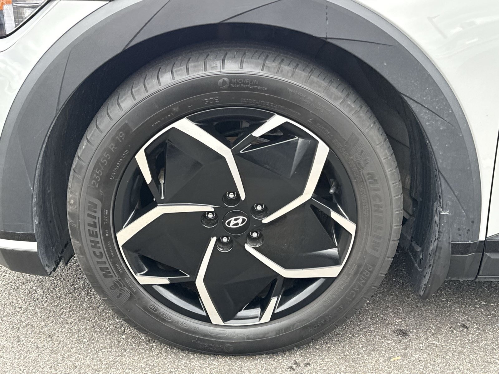 Certified 2024 Hyundai Ioniq 5 SEL RWD image 12