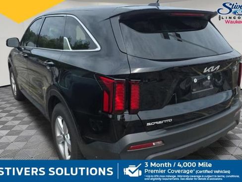 Used 2023 Kia Sorento LX FWD image 10