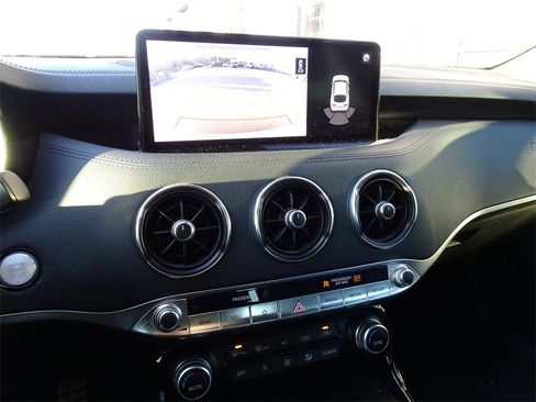 Used 2022 Kia Stinger GT-Line image 16