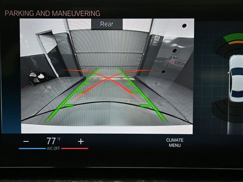 Used 2024 BMW 330i xDrive Sedan w/ Convenience Package image 24