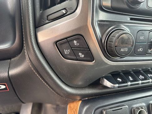Used 2015 Chevrolet Silverado 2500 LTZ w/ Duramax Plus Package AWD/4WD image 21