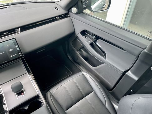 Certified 2025 Land Rover Range Rover Evoque Dynamic SE AWD/4WD image 18