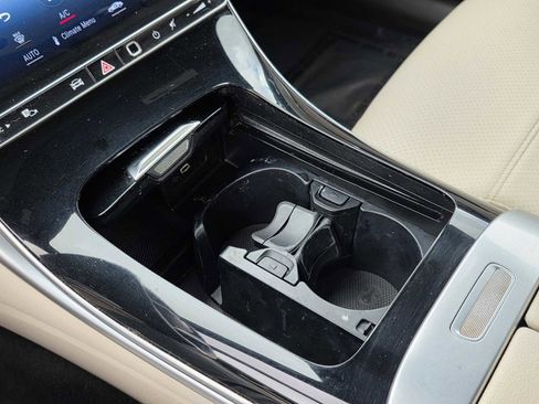 Used 2023 Mercedes-Benz C 300 Sedan image 22