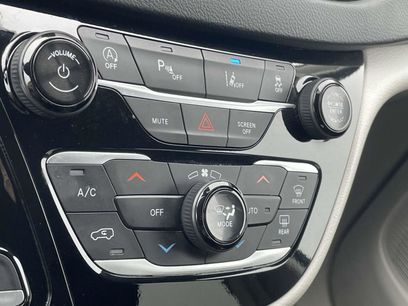 Certified 2024 Chrysler Pacifica Touring-L