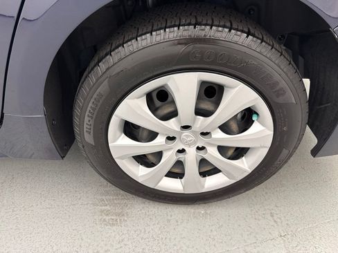 Used 2023 Toyota Corolla LE FWD image 6