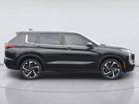 Used 2022 Mitsubishi Outlander SE FWD image 5