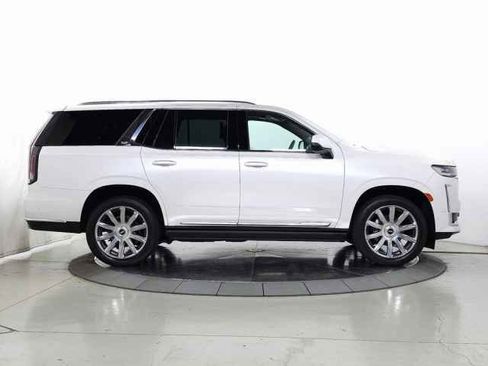 Used 2022 Cadillac Escalade Premium Luxury Platinum image 10